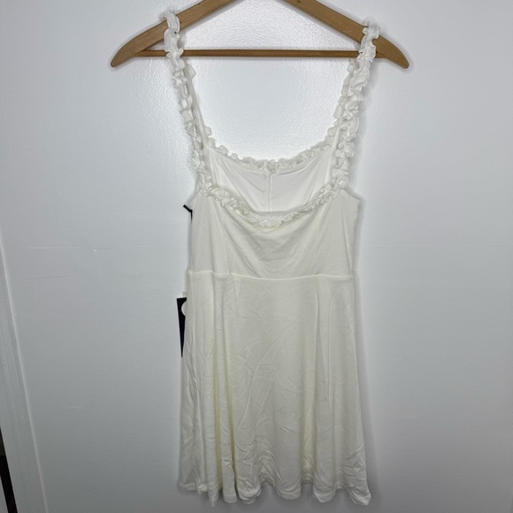 PRIVACY PLEASE NWT White Emeline Dress - Picture 5 of 6